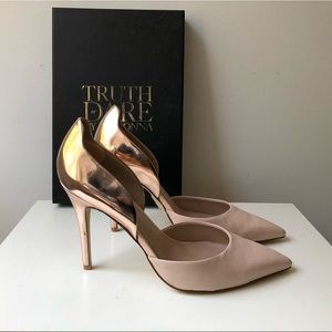 Truth or Dare by Madonna metallic pump (size10)